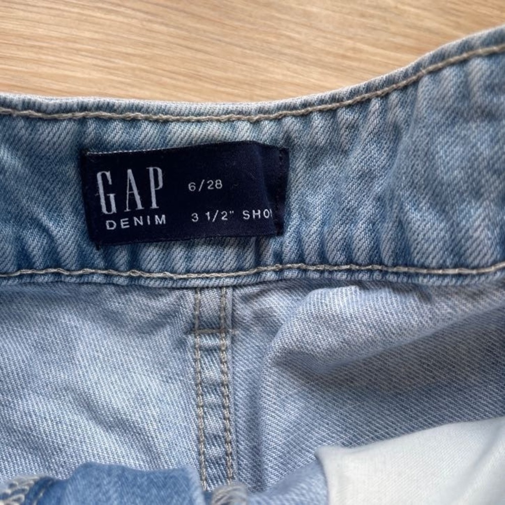 Lot of 5 Old Navy and Gap Denim Shorts and Mini Skirt Size 6 Medium Light White - Picture 7 of 16